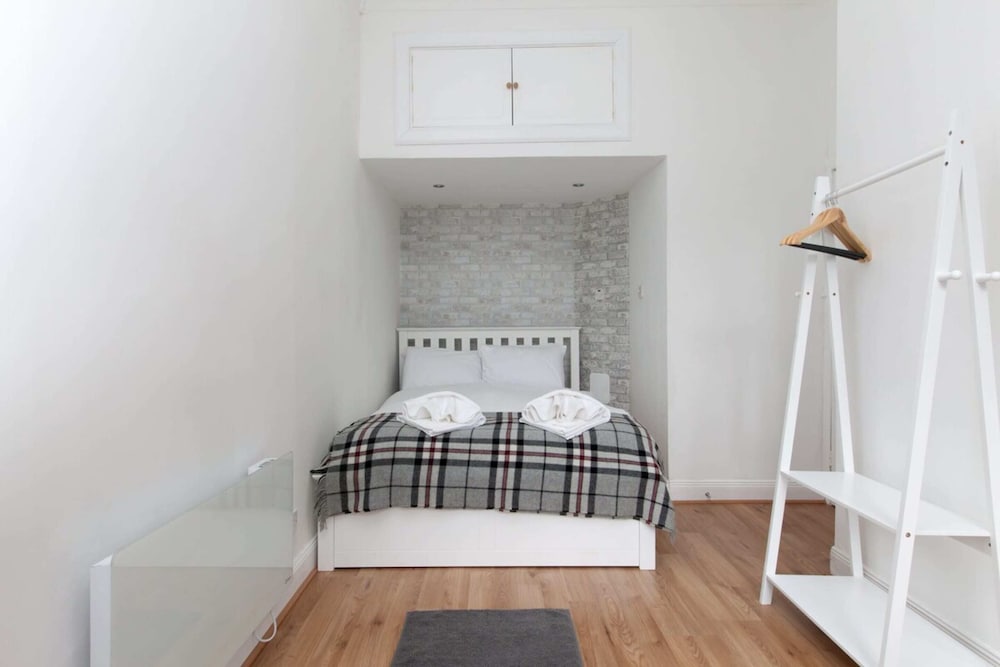 Charming and Comfortable Studio Flat in Edinburgh