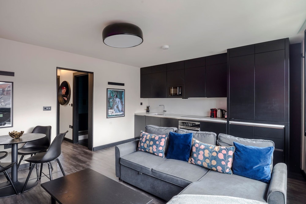 The Influencer Suite - Soho - by Frankie Says