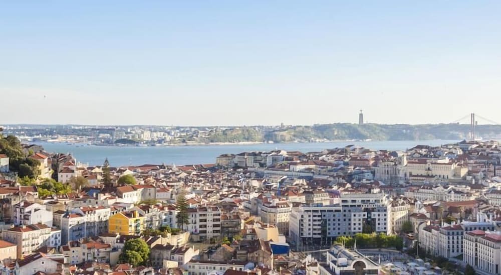 Lisbon City Sweet Studio