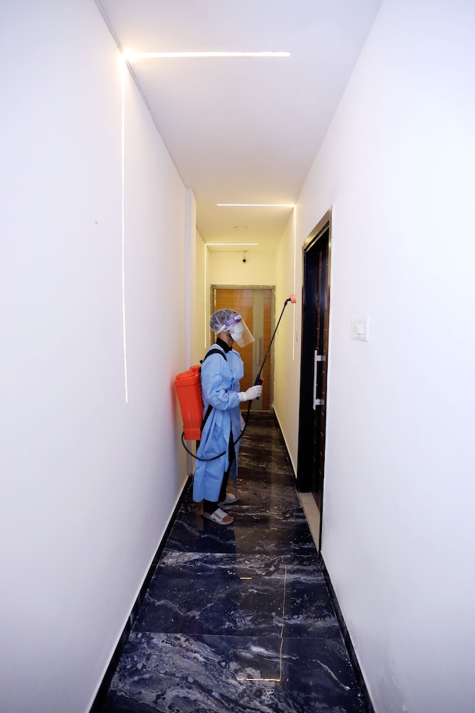 Staybook Hotel Jai Balaji New Delhi Railway Station