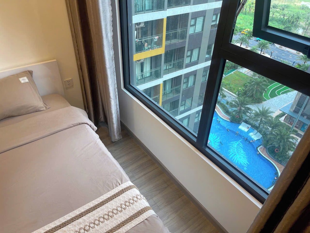 COZY- Vinhomes Grand Park Apartments
