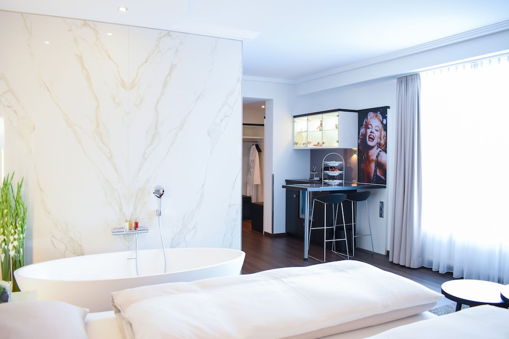 Hotel Esperanto - Property Image 42