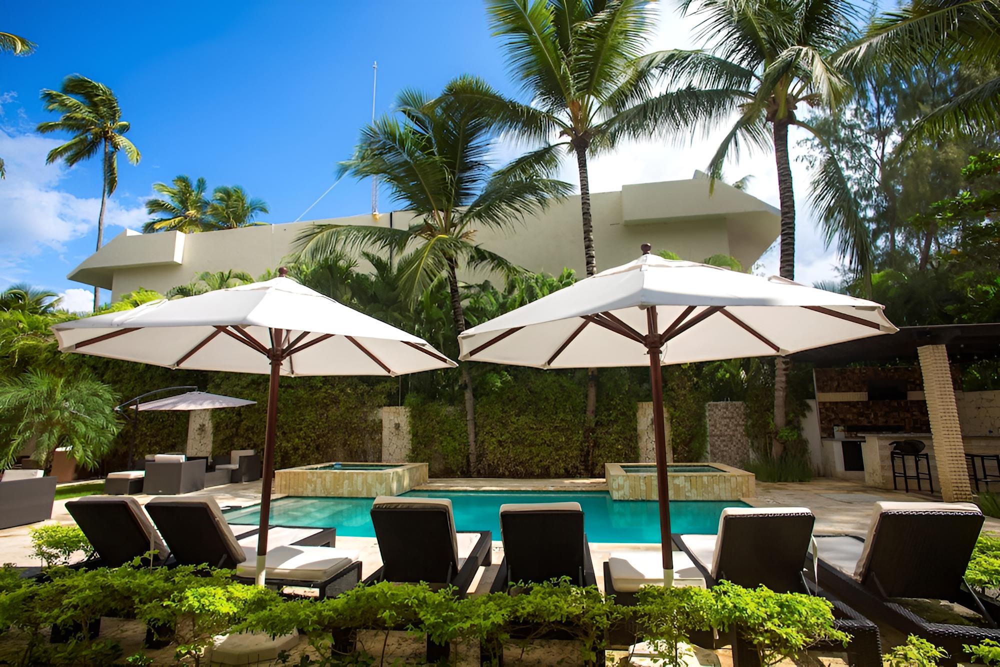 Chateau del Mar