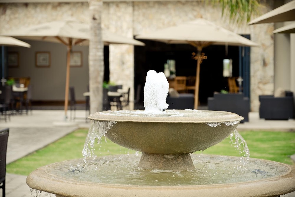 Africanos Country Estate