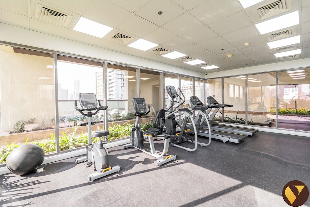 Jeewar JVC near Circle Mall Pool Gym