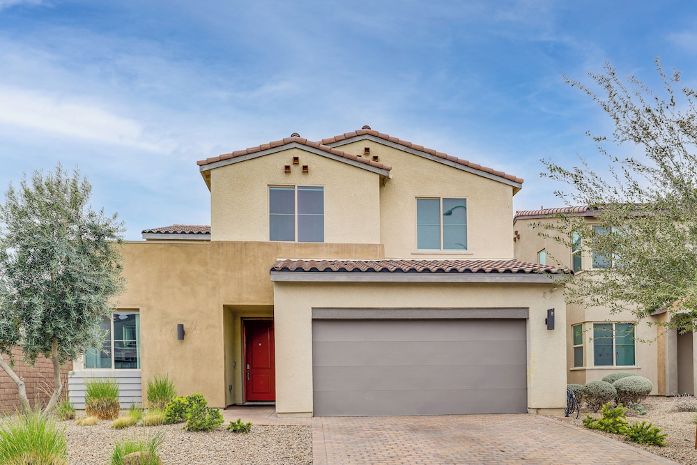 11 Mi to the Strip: Quiet Home in North Las Vegas