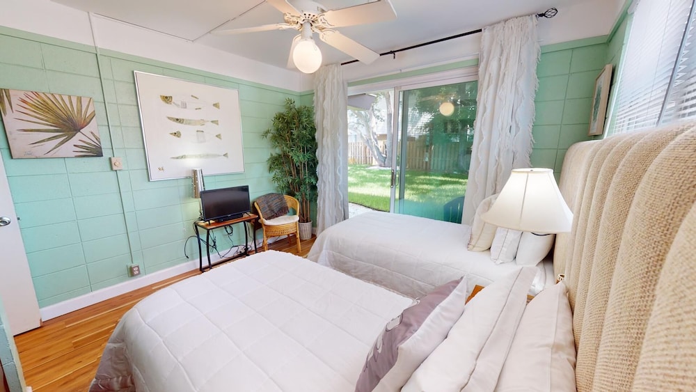 6 7th Street by Tybee Vacation Rentals