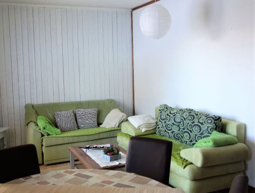Scenic Mountain View Apartment