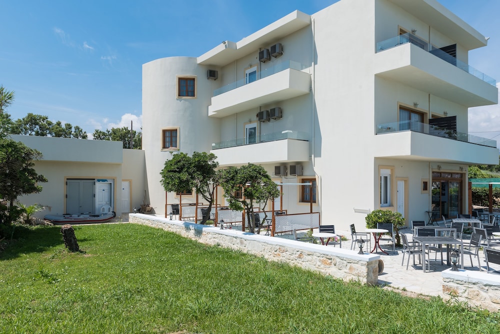 Hotel Musela Studios - Image 1