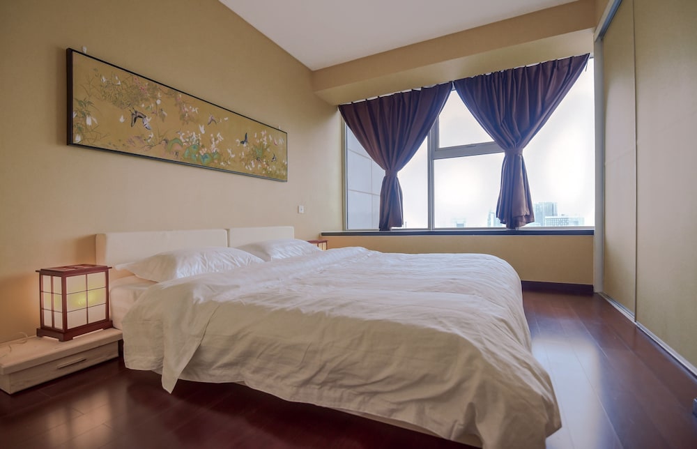 Chengdu Skyline International Apartment