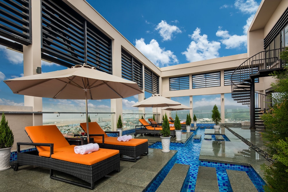 Altara Suites Da Nang