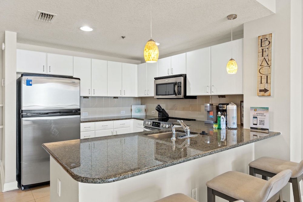 Grand Panama Beach Resort by Panhandle Getaways