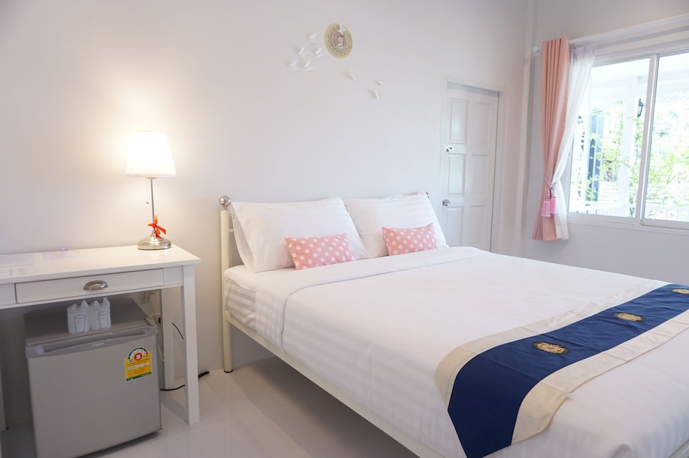 The White Village Ranong Resort