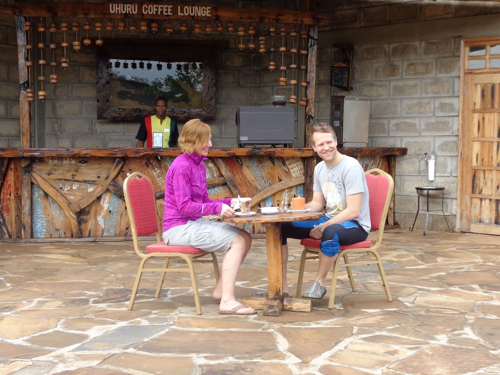 Weru Weru River Lodge