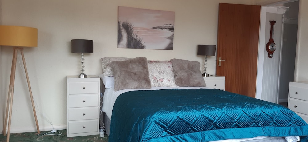 The Hermitage Private Detached Bungalow view 5