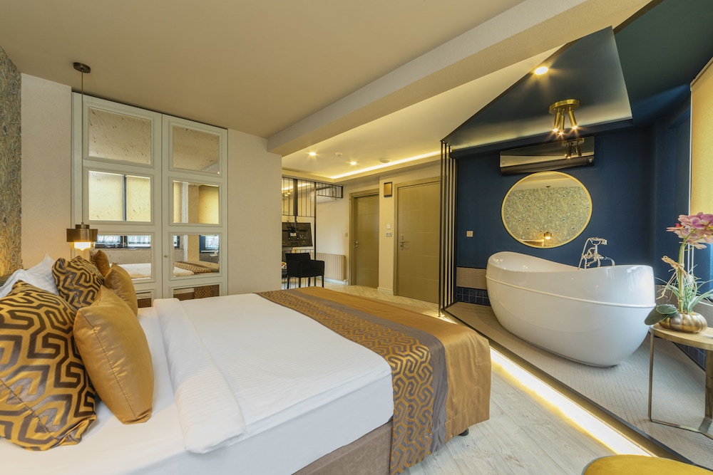 Ayramin Deluxe Hotel - Image 84