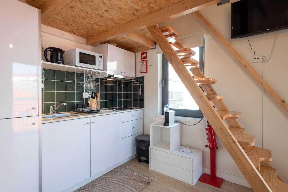 Mezzanine Stylish Apartment U