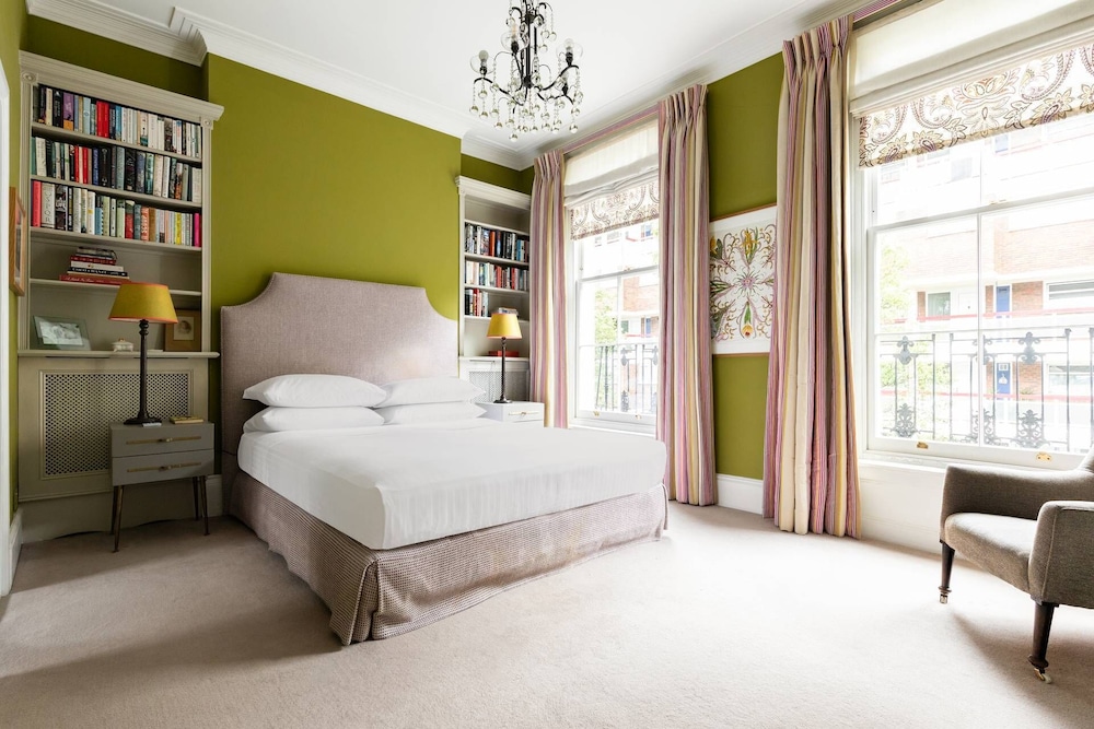 Alderney Street V by Onefinestay