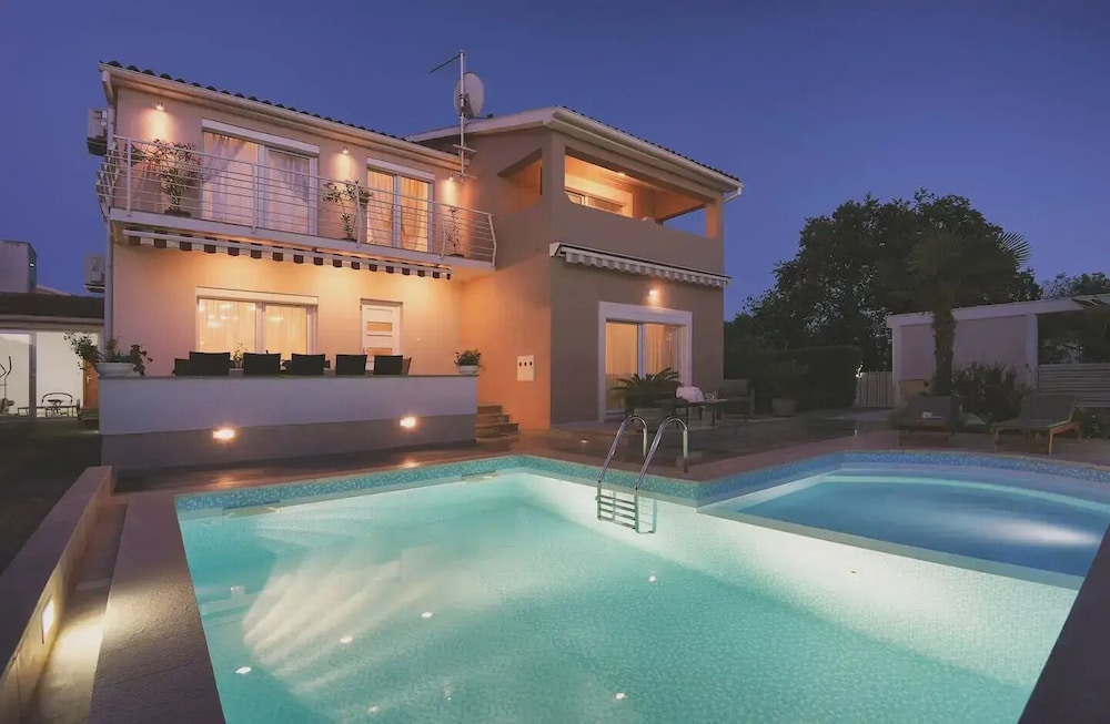 Villa Marina Istria Nearby Pula - Crovillas