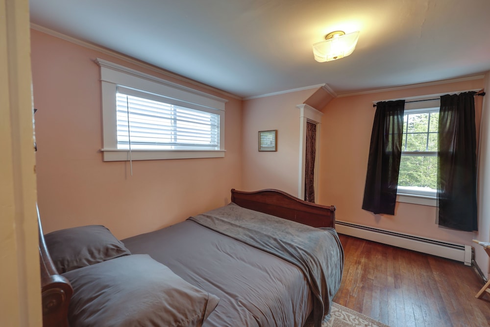 Oceanfront Milbridge Getaway w/ Deck & Views! view 2
