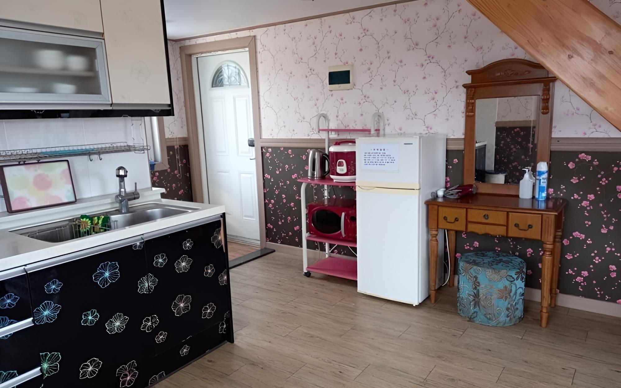 Buan Blue Pension view 2