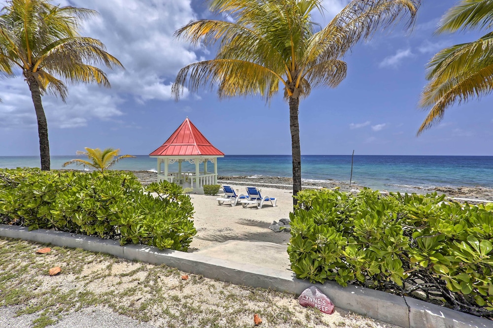Lovely 'sea Dreams Villa' w/ Private Beach & Deck! - Photo 3