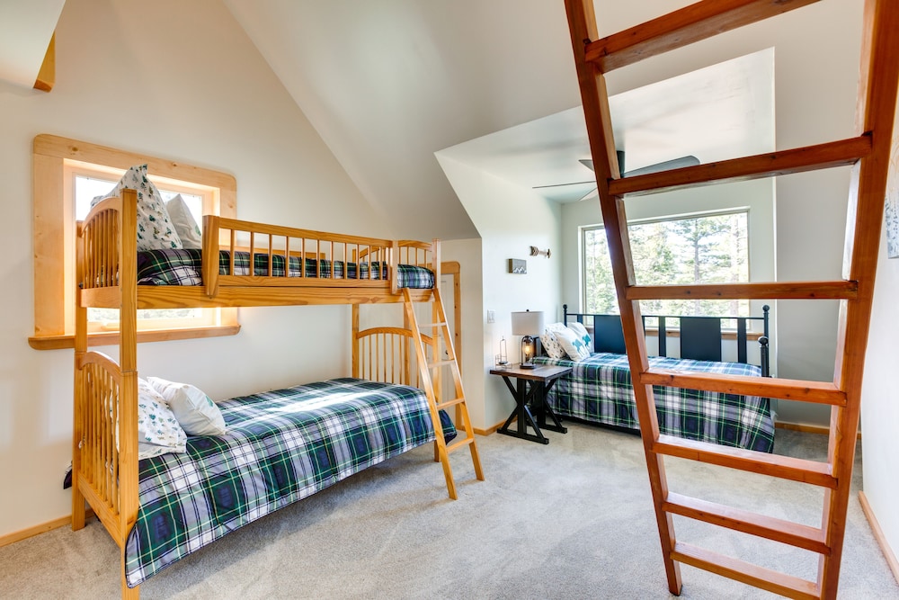 Private Ski-out Angel Fire Cabin: Wraparound Porch view 5