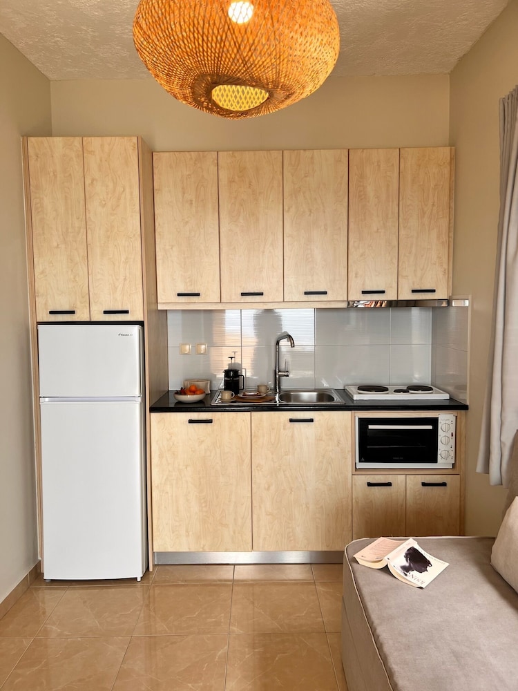 Stella in the Village Studios photo 3