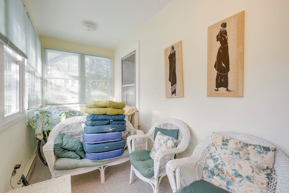 1 Mi to East Falls Station: Home w/ Office!, photo 18