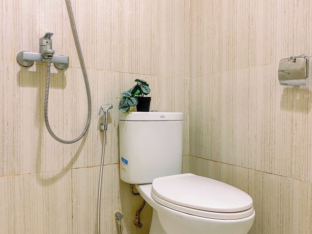 Comfort Living 1BR at Sentul Tower Apartment