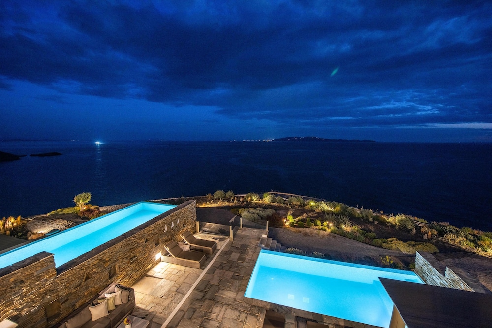 Vathi Bleu Private Villas