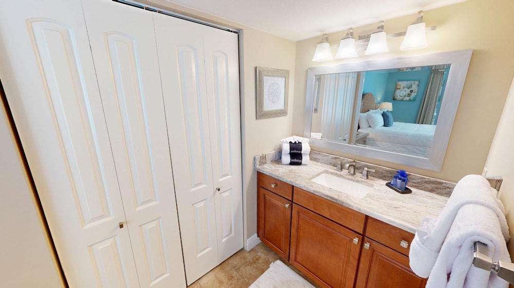 Mainsail 223 2 Bedroom Condo