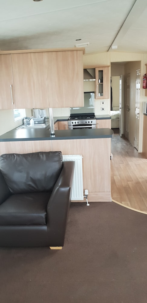 Park Home in Golden Sands Holiday Park view 5