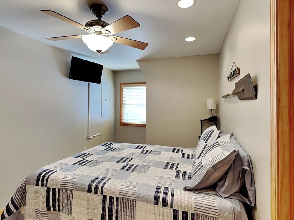 Walnut Cellars by Taylor Made Deep Creek