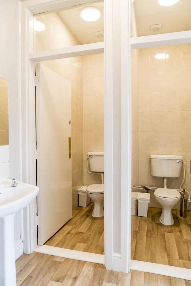 Gardiner House Hostel