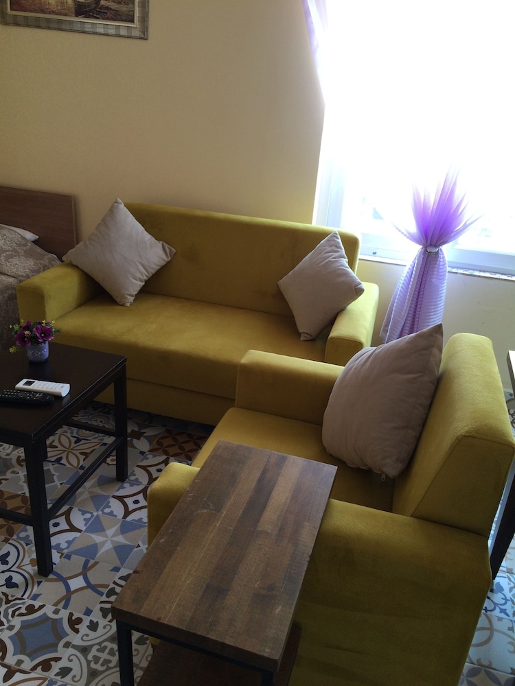 Turkish Apart Hotel
