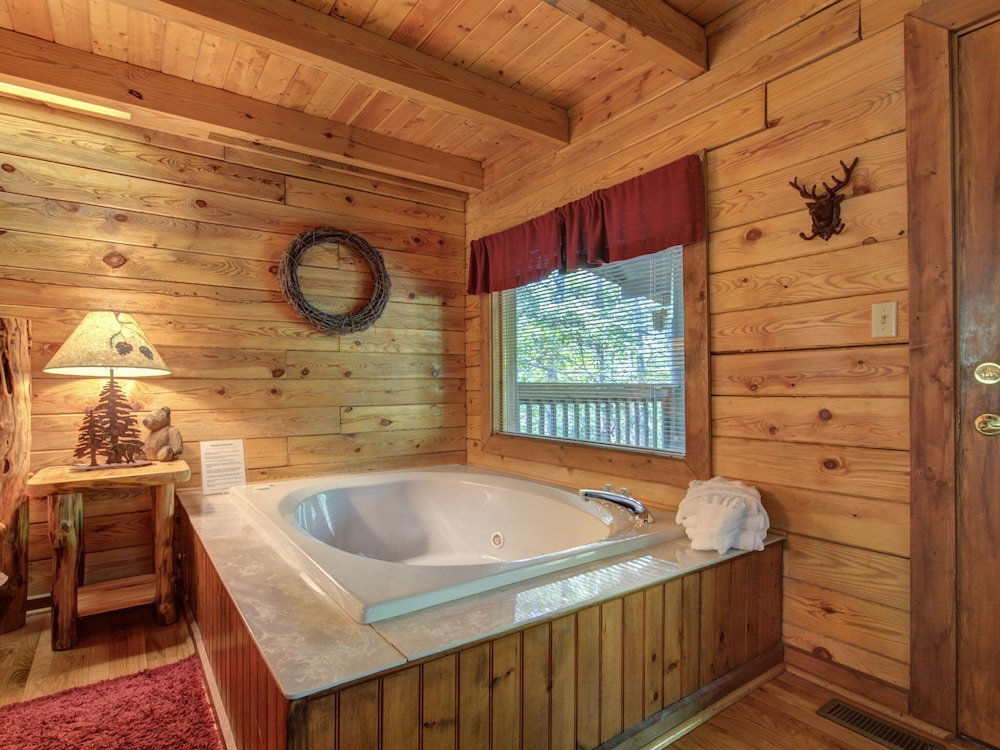 Buckhorn by Jackson Mountain Rentals view 5