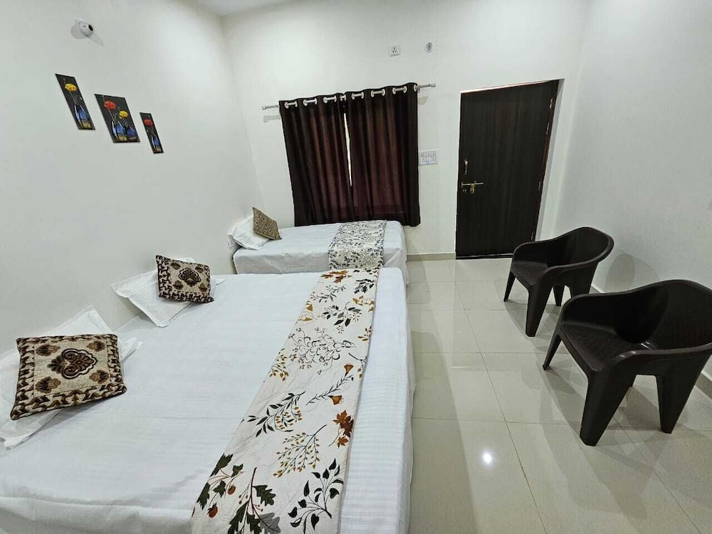 Govind Resort
