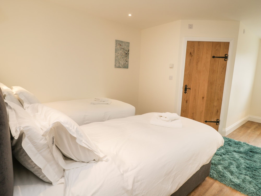Abbey View Cottage at Broadings Farm