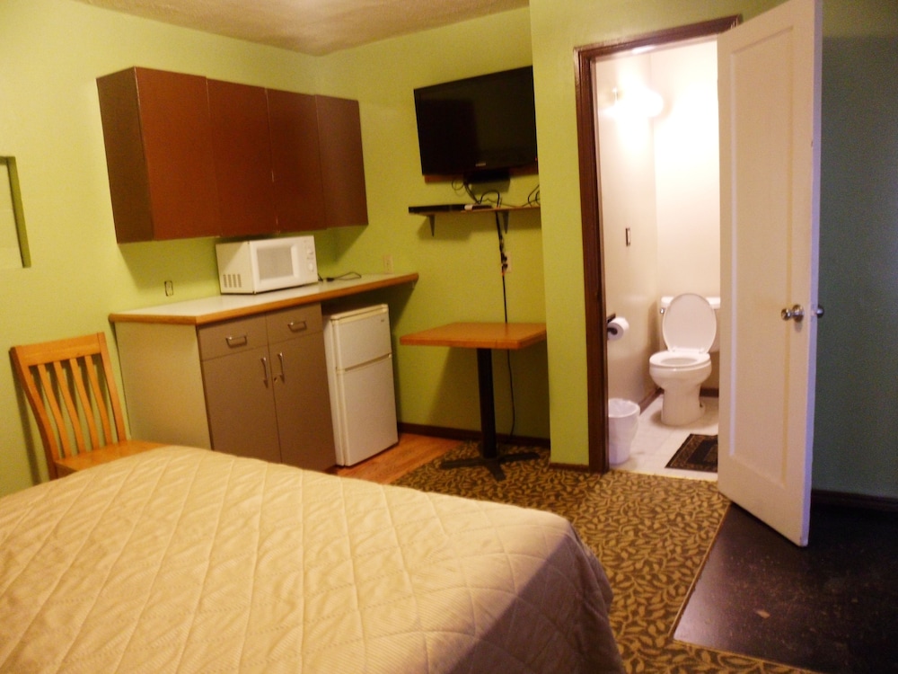 Pillow Talk Motel