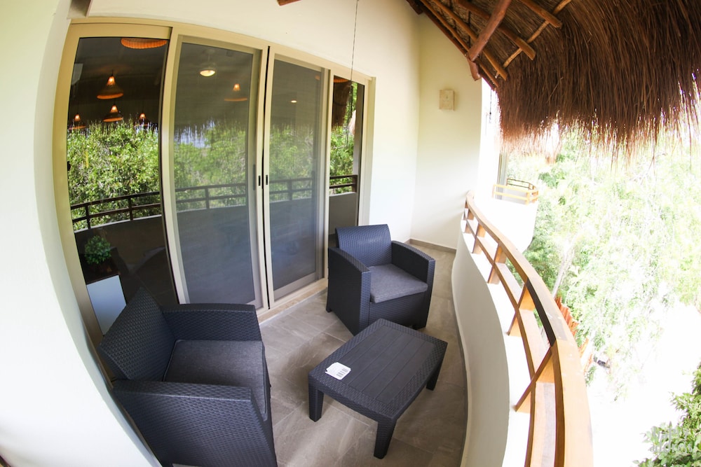 Cancun Vacations - Villa Puerta Zama 2 BR with big terrace in Tulum by Happy Address - Property Image 1