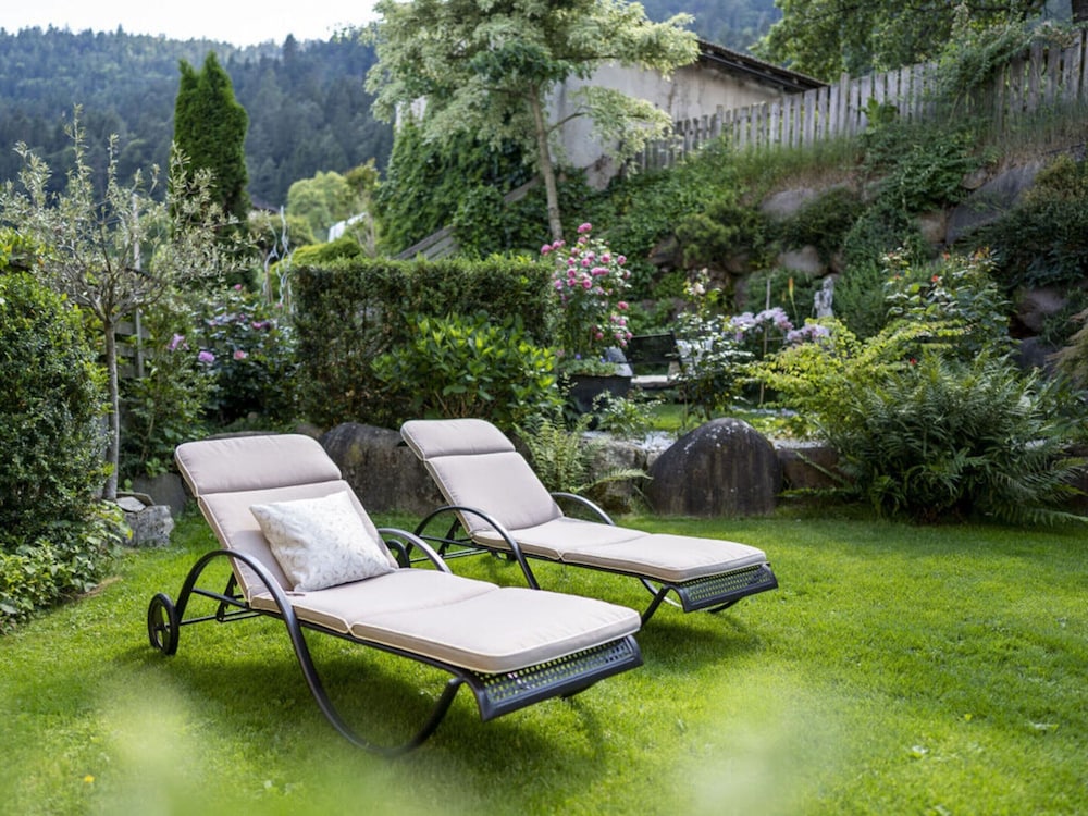Ansitz Gurtenhof Comfortable Holiday Residence view 5