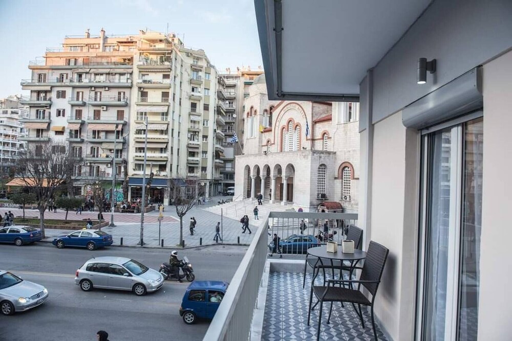 Petit 2 Thessaloniki