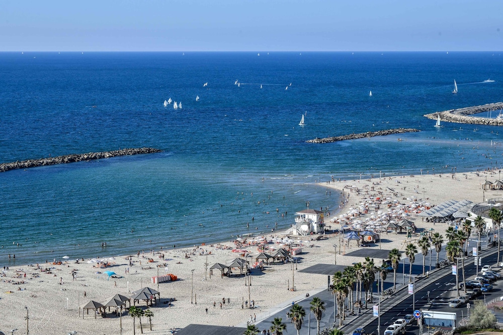 Full Sea View on The Beach With Balcony view 3