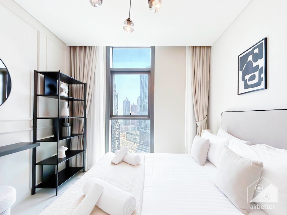 2B With Stunning Burj Views at Burj Crown