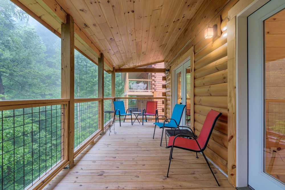 Misty Mountain Getaway - 2 bedroom 2 Cabin