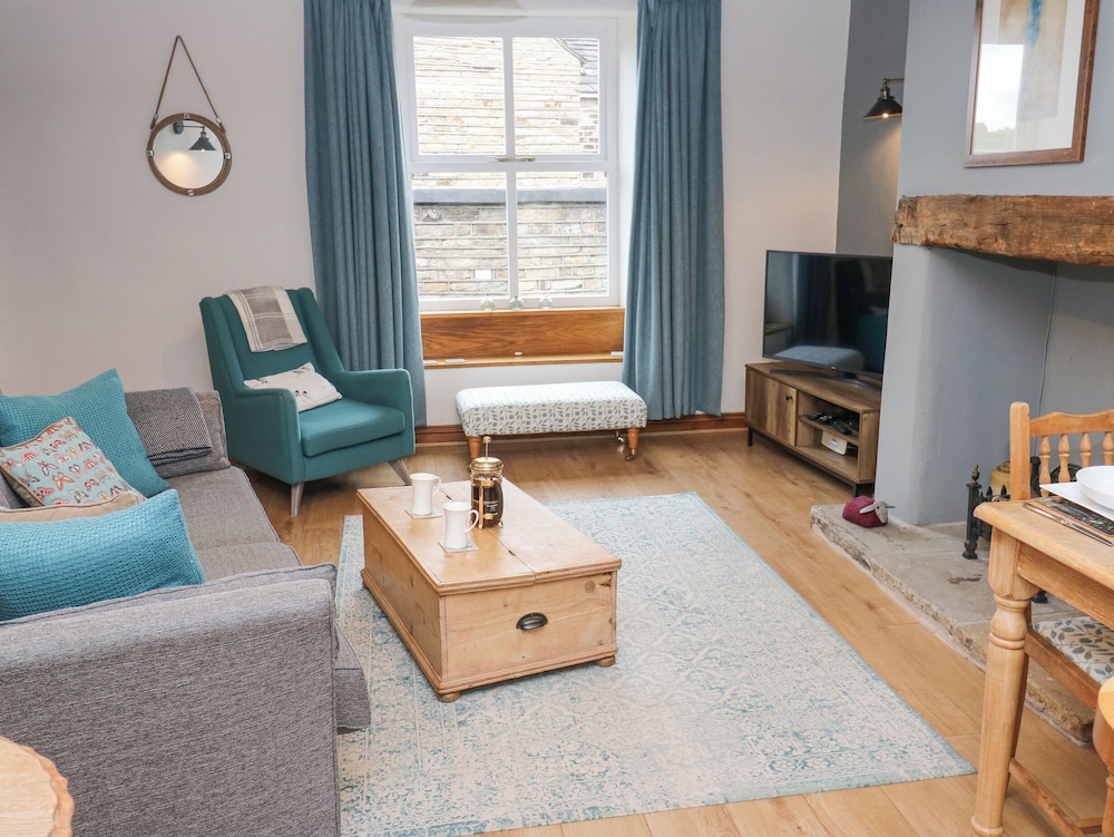 Bumble Cottage