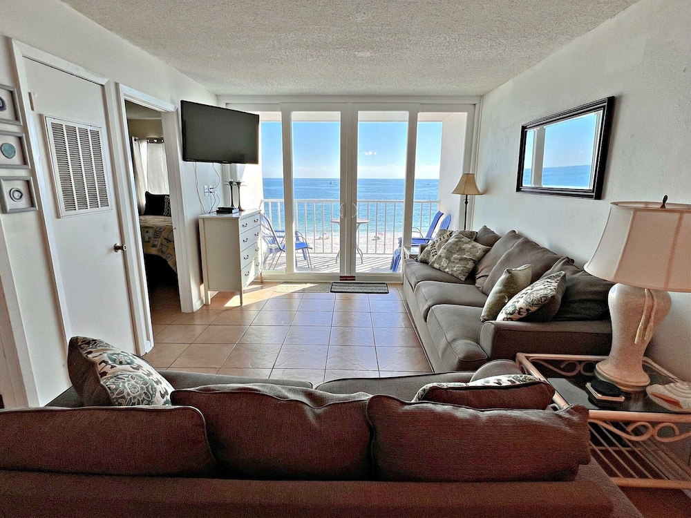 Island Shores
