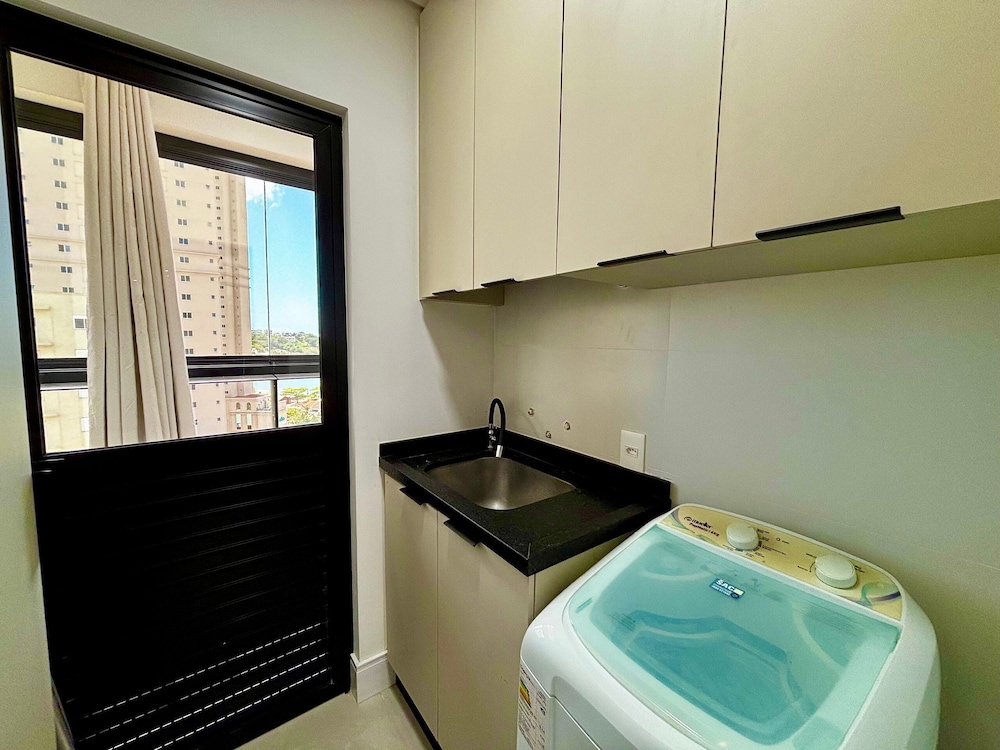 Apt With 3 Suites, Barbecue and sea View Den1301