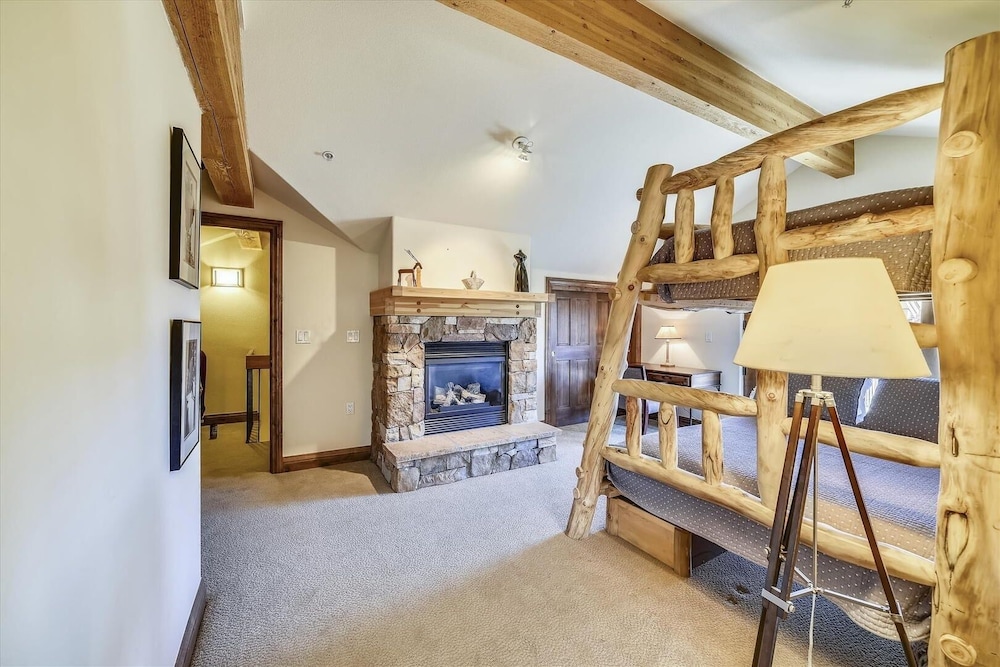 Marina Park 14c 3 Bedroom Townhouse by RedAwning